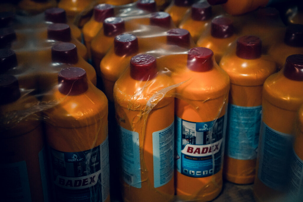 Drogerie, kancelářské potřeby, vybavení a papírenské zboží